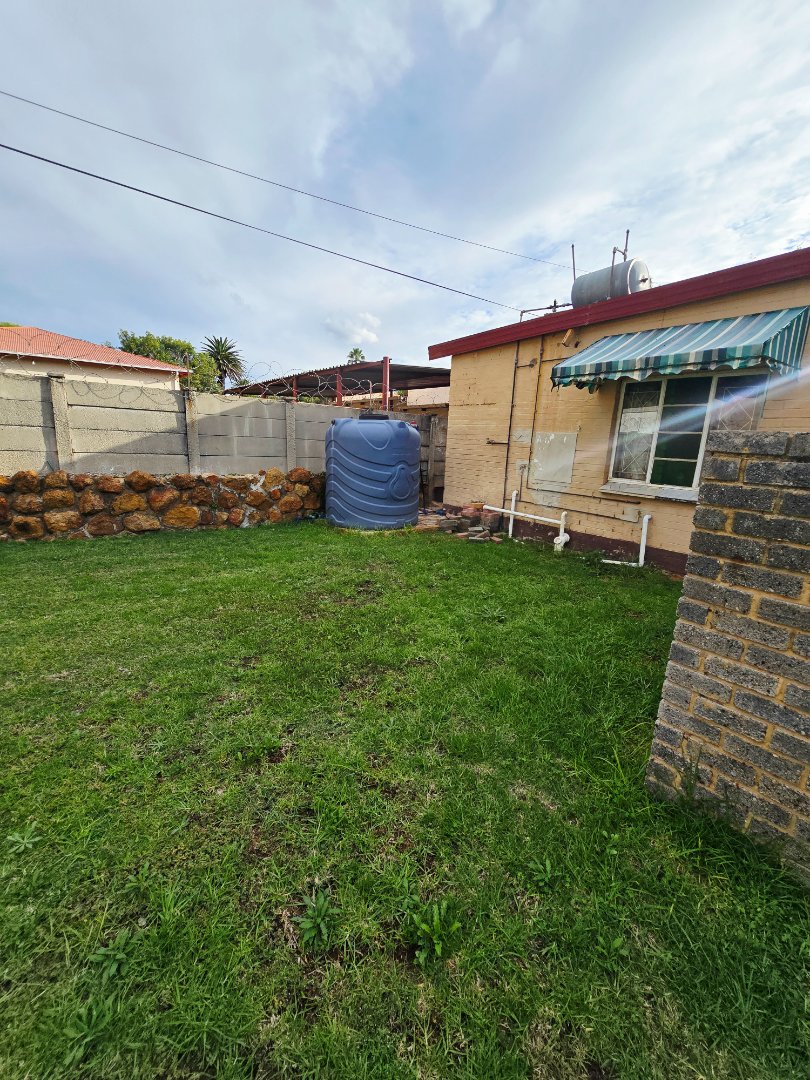 5 Bedroom Property for Sale in Elandia North West